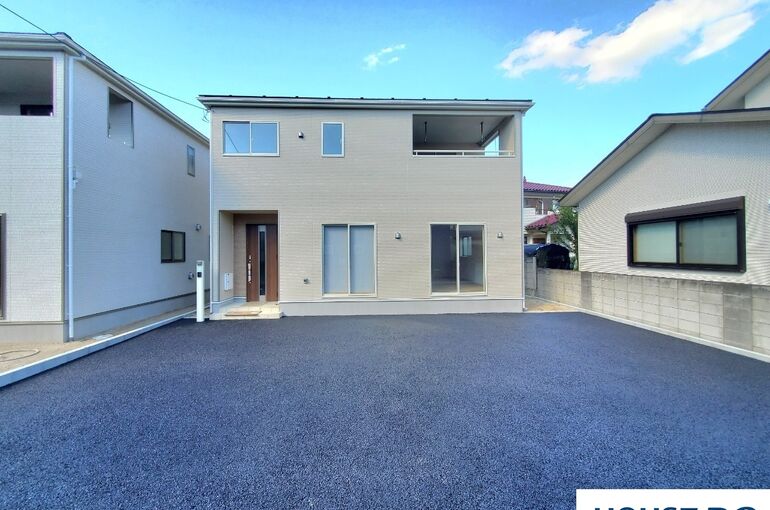 03192288exterior1L